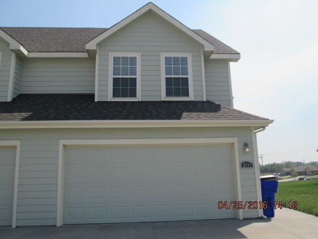 Primary Photo - Spacious Townhouse