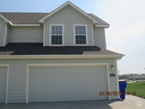 Building Photo - 2717 Kathie Dr