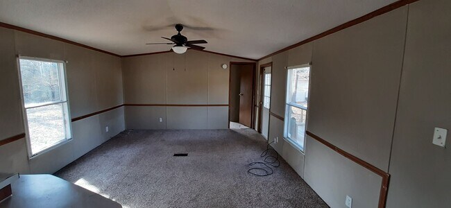 Foto del edificio - *LEASED* 2 Br/1 Ba Mobile Home for lease, ...