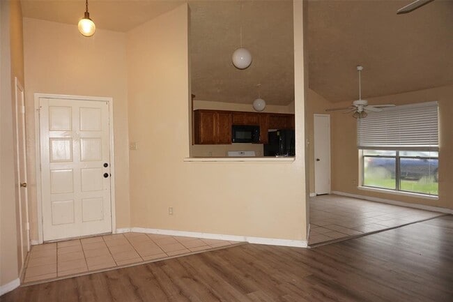 Building Photo - 6023 Woodmancote Dr