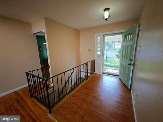 Building Photo - 1304 Wendover Ct