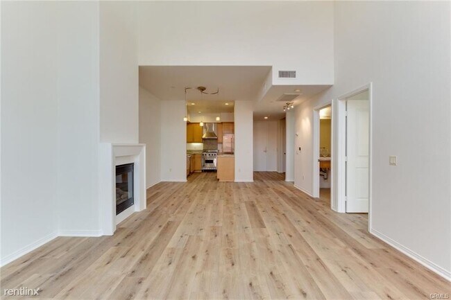 Building Photo - 3 br, 3 bath Condo - 4050 Glencoe Ave Apt 422