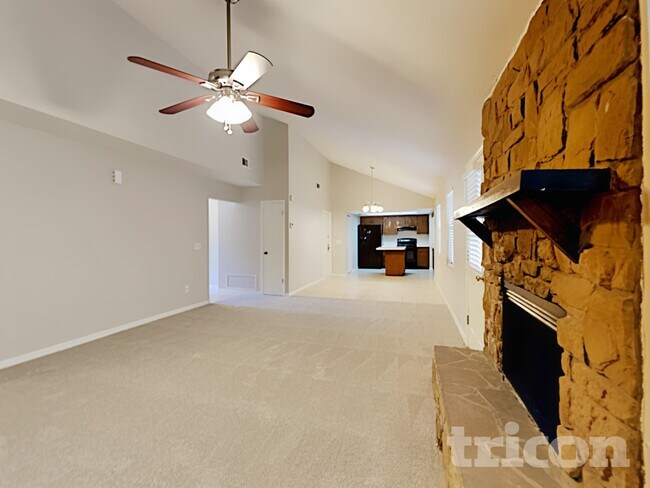 Foto del edificio - 8708 Bishopswood Dr