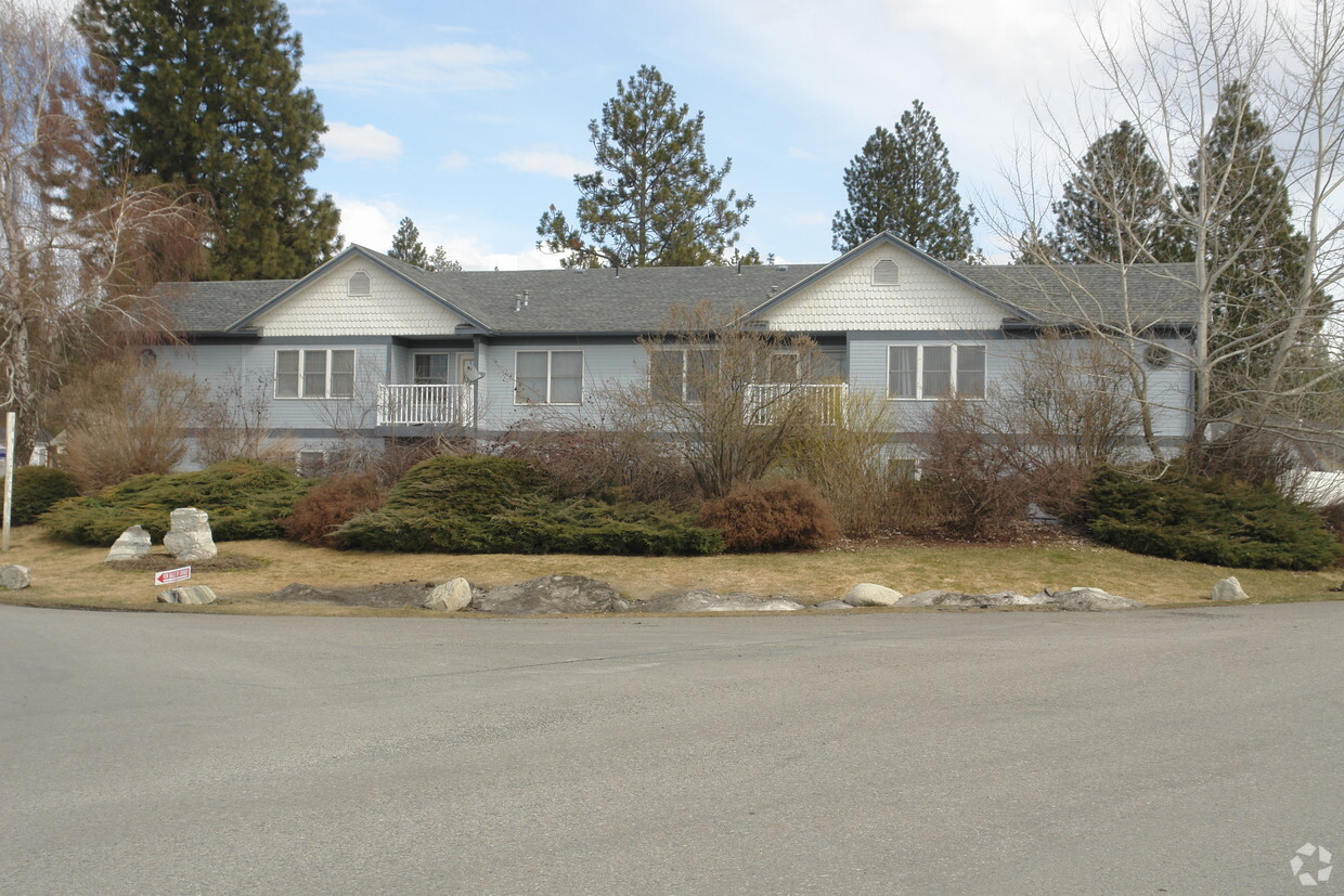 Building Photo - 8010 N Loch Haven Dr