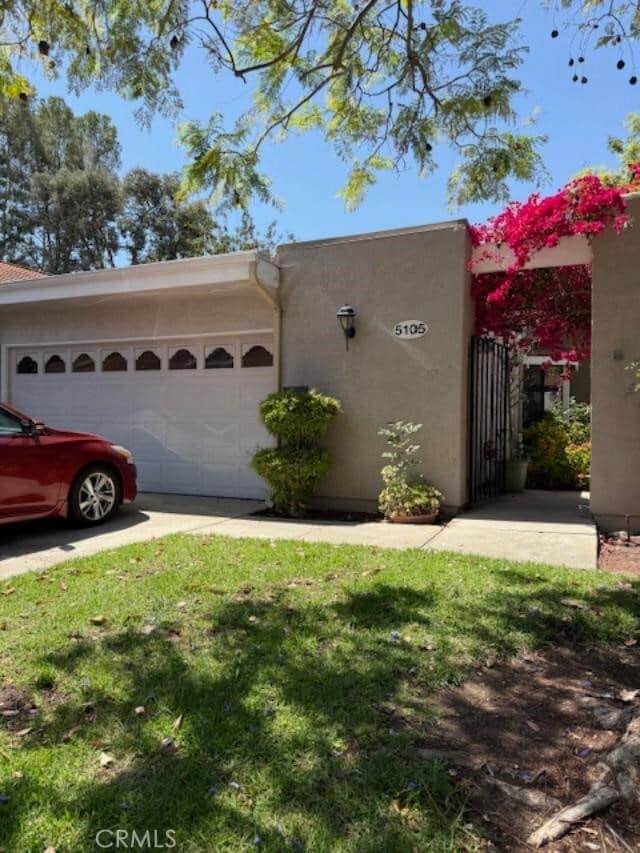 Building Photo - 5105 Avenida Despacio