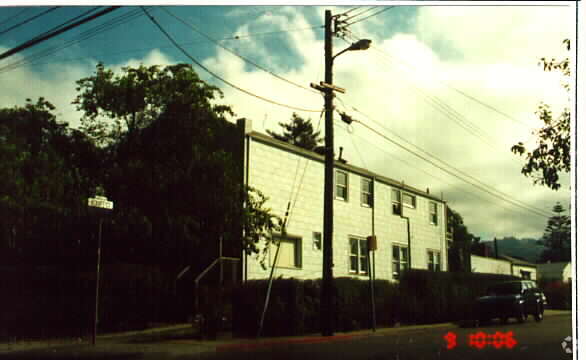 Building Photo - 2227 Acton St