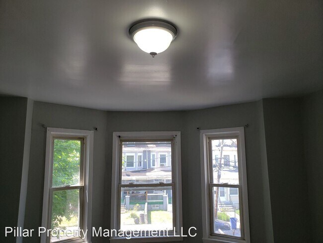 Building Photo - 3 br, 1 bath House - 220 Highland Avenue