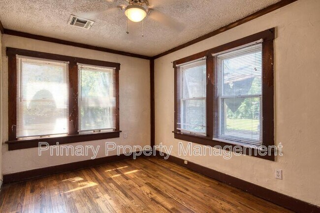 Building Photo - 3224 NW 13th St