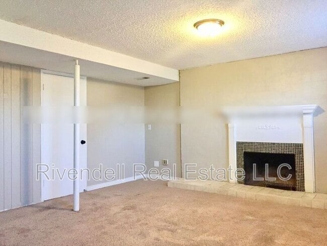 Photo - 2295 S Norfolk St House