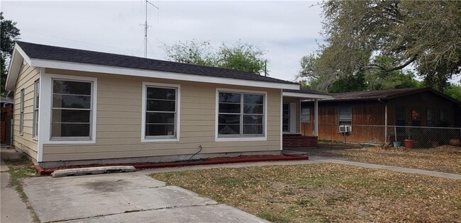 Building Photo - 4521 Carroll Ln