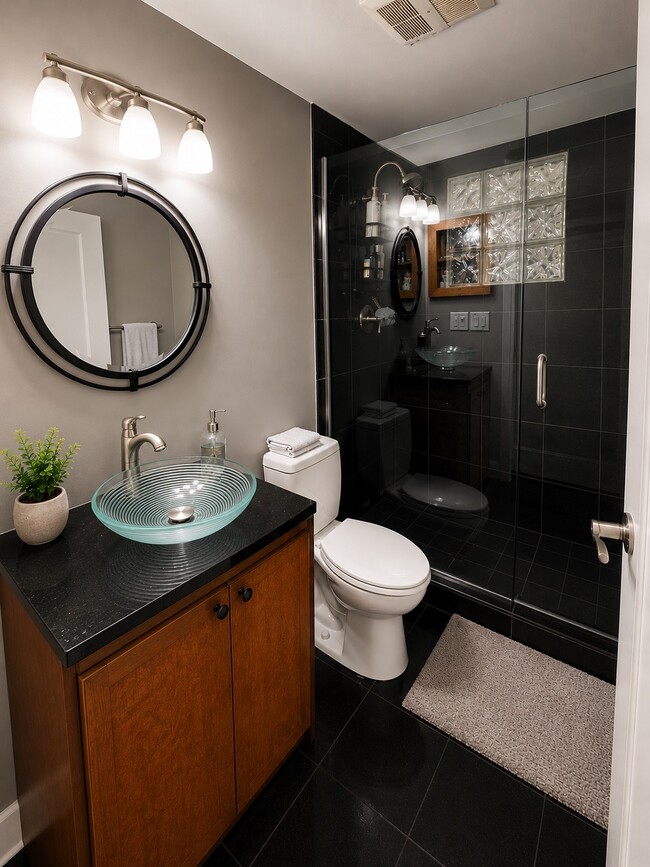 Baño - 202 Ashley Ave