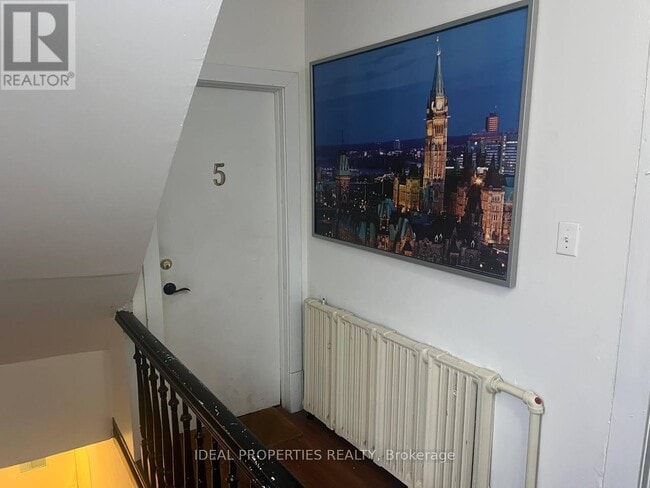 Building Photo - 277 Bronson Ave