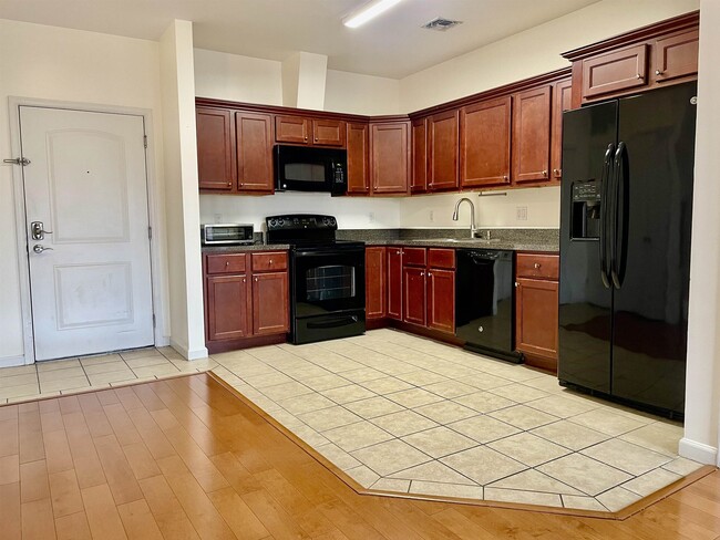 Foto del edificio - 5808 Washington St