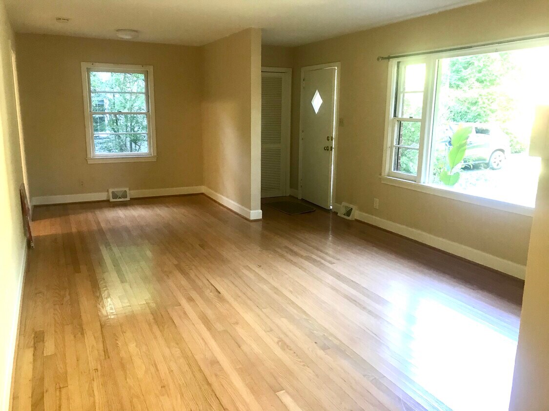 5 Powell St, Chapel Hill, NC 27516 House Rental in Chapel Hill, NC