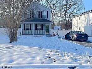 Building Photo - 429A S Tulip Ave