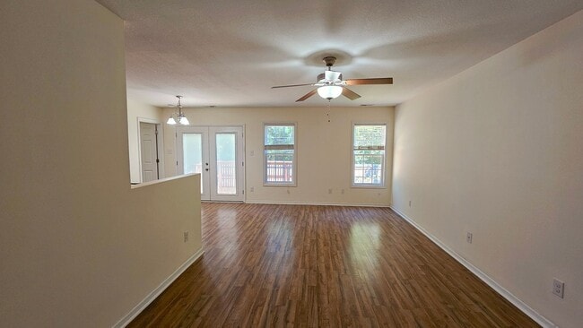 Foto del edificio - 3 BR 2 BA Liberty Hills