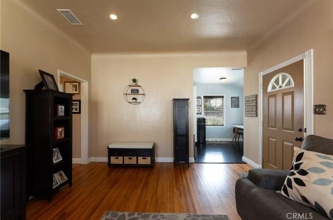 Foto del edificio - 5643 Ashworth St