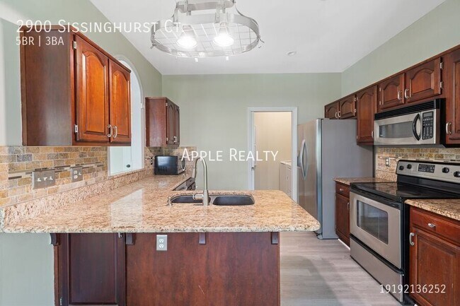 Foto del edificio - 2900 Sissinghurst Ct