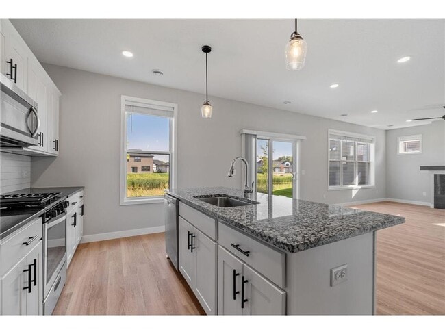 Building Photo - 5066 Lander Ave NE