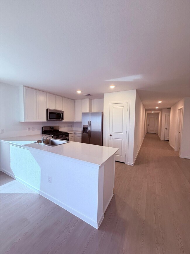 Foto del edificio - 6502 Tricolor Beech Ln