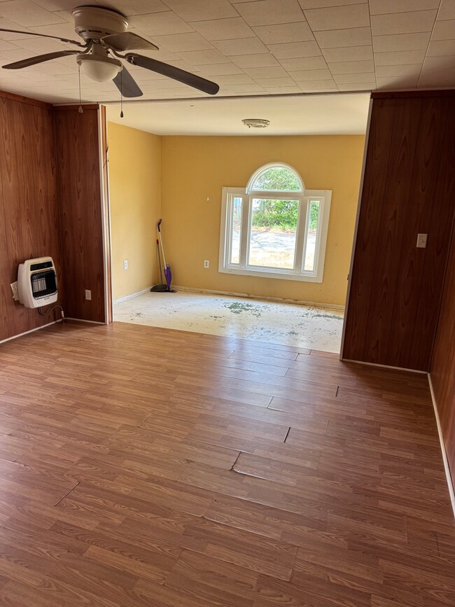 Foto del edificio - 2508 Gurnee Ave