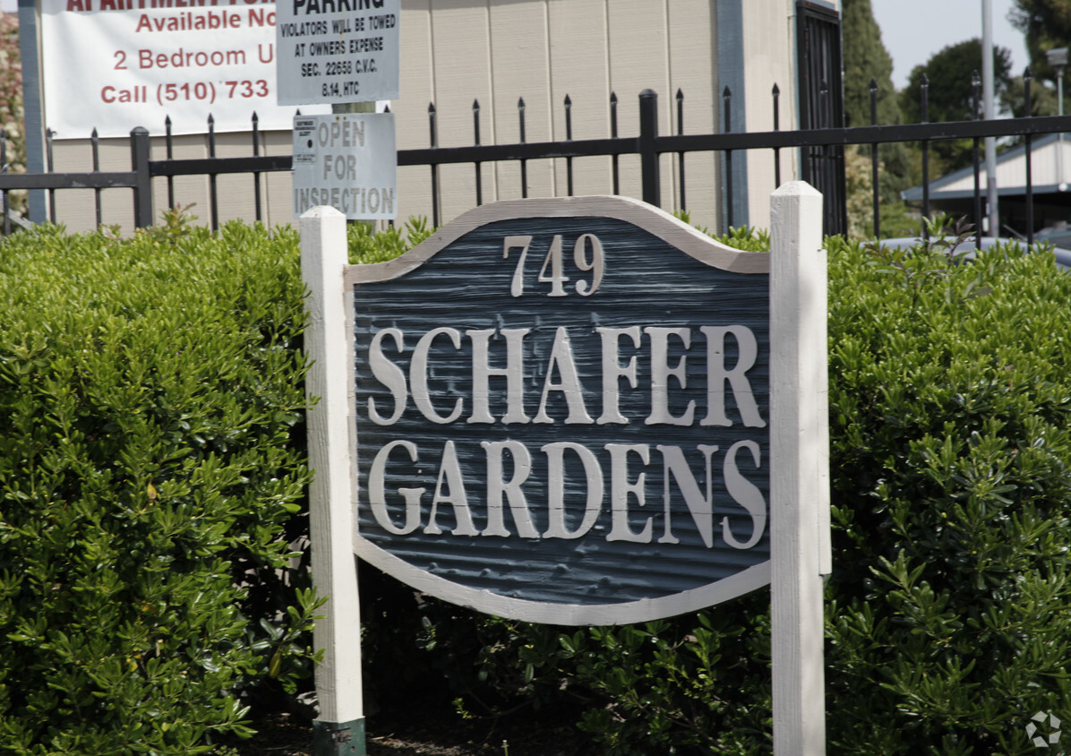 Firma - Schafer Gardens