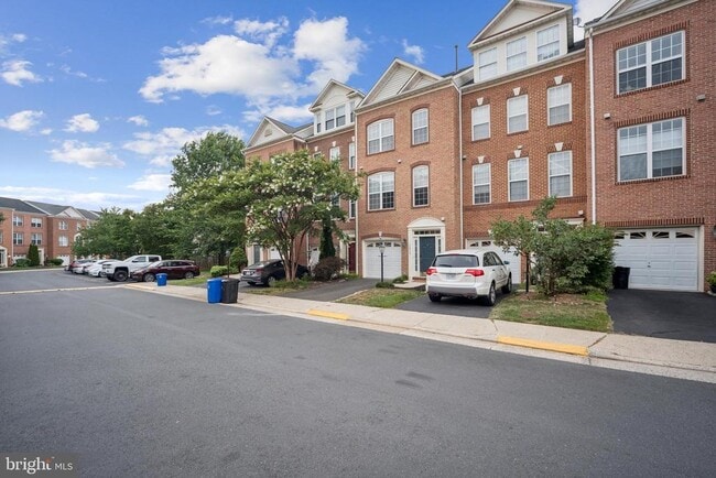 Foto del edificio - 13013 Park Crescent Cir