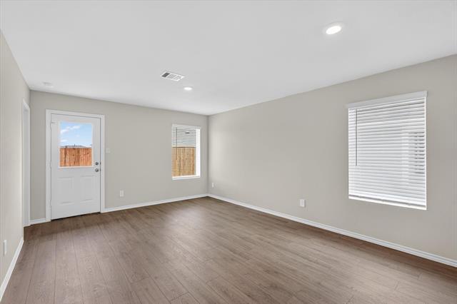 Foto del edificio - 1320 Brook Ln