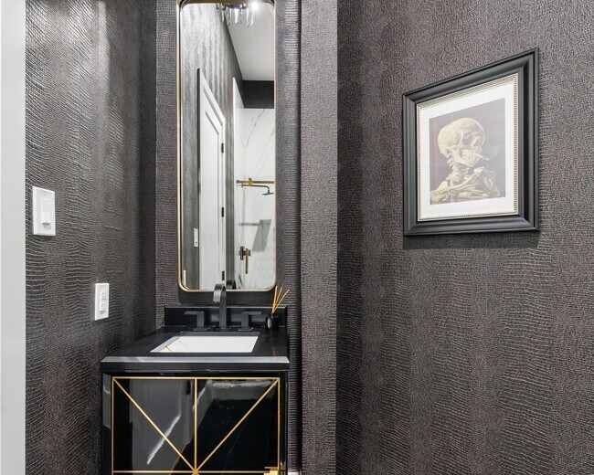 Foto del edificio - 1011 Wynnwood Ln