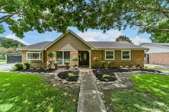 Building Photo - 5834 Cheena Dr
