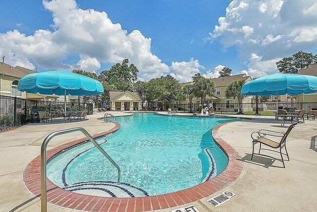 Foto del edificio - 13600 Breton Ridge St