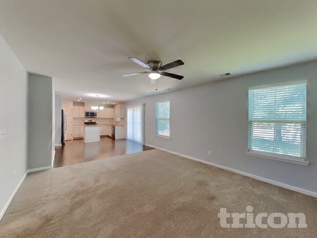 Building Photo - 306 Heroit Ct