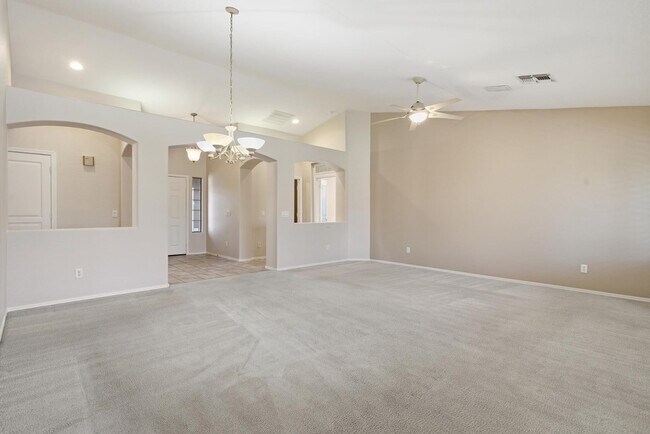 Foto del edificio - 5339 W Kaler Cir