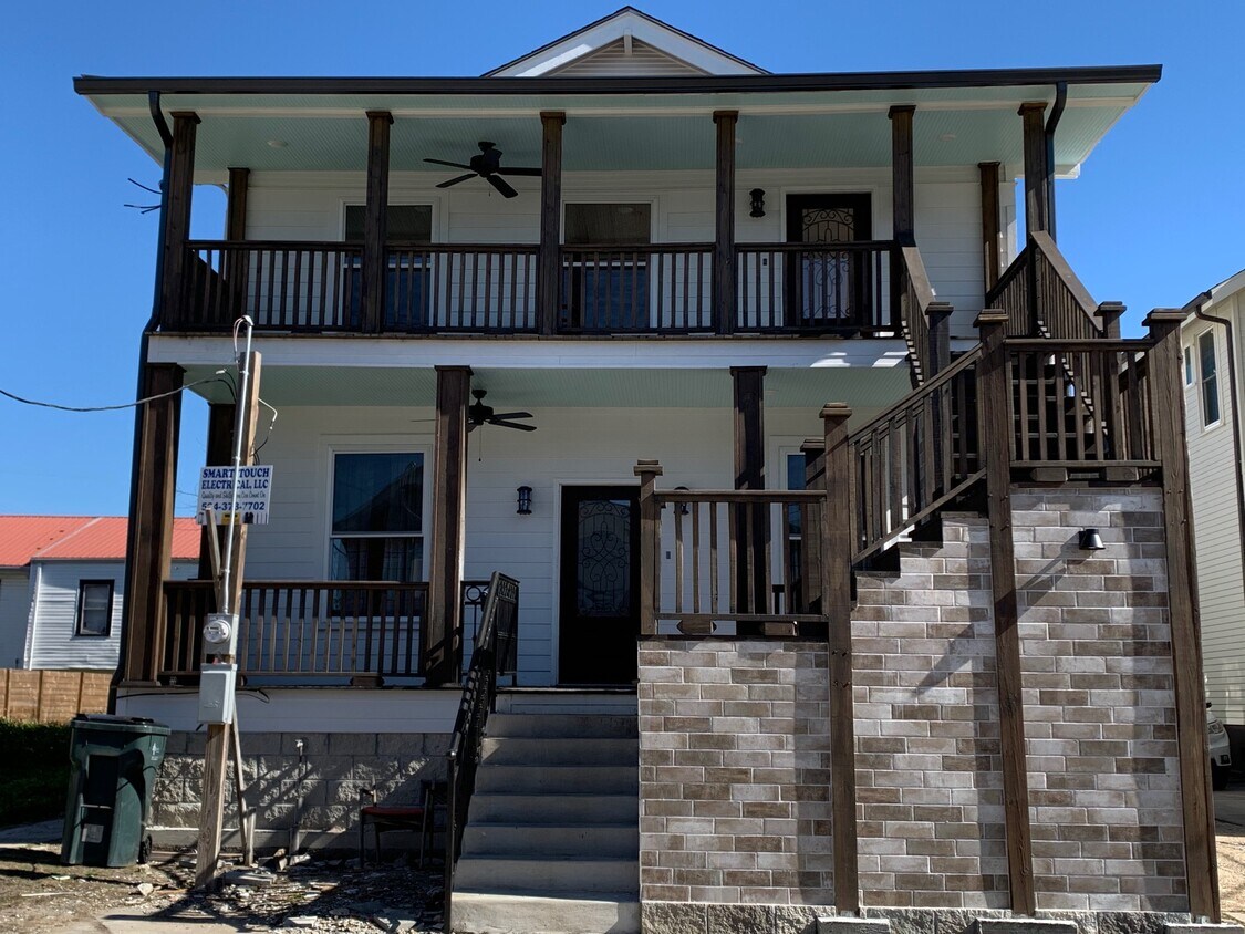 Exterior Front - 2225 Peniston St