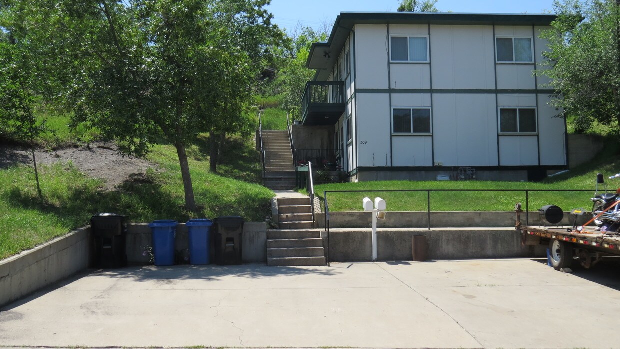 Front of Duplex - 309 Columbus St