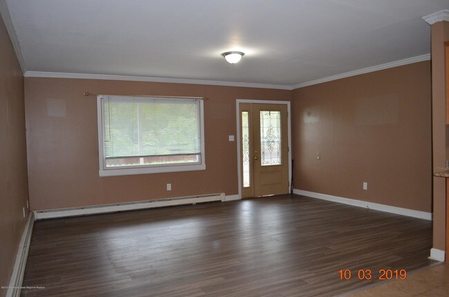 Building Photo - 112 Price Dr
