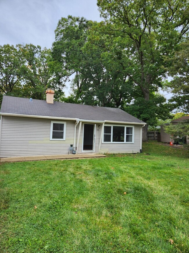 Building Photo - 100 Oakwood Dr