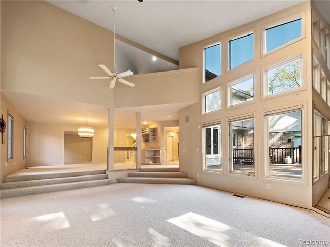 Building Photo - 3339 Pine Estates Dr