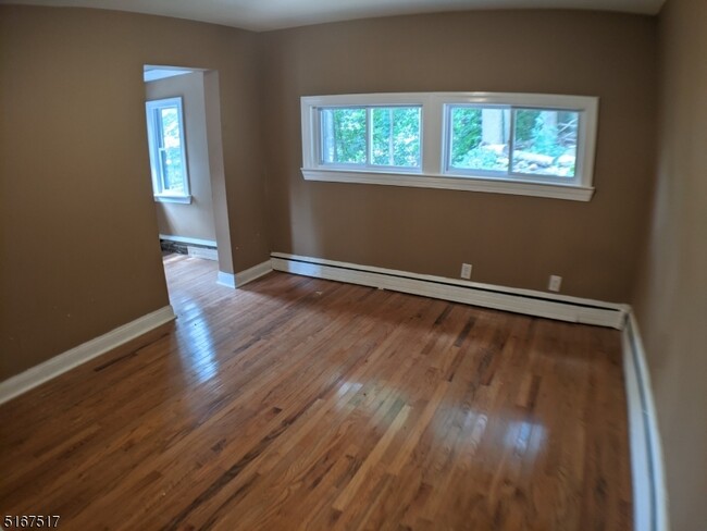 Building Photo - 86 Pine Brook Rd