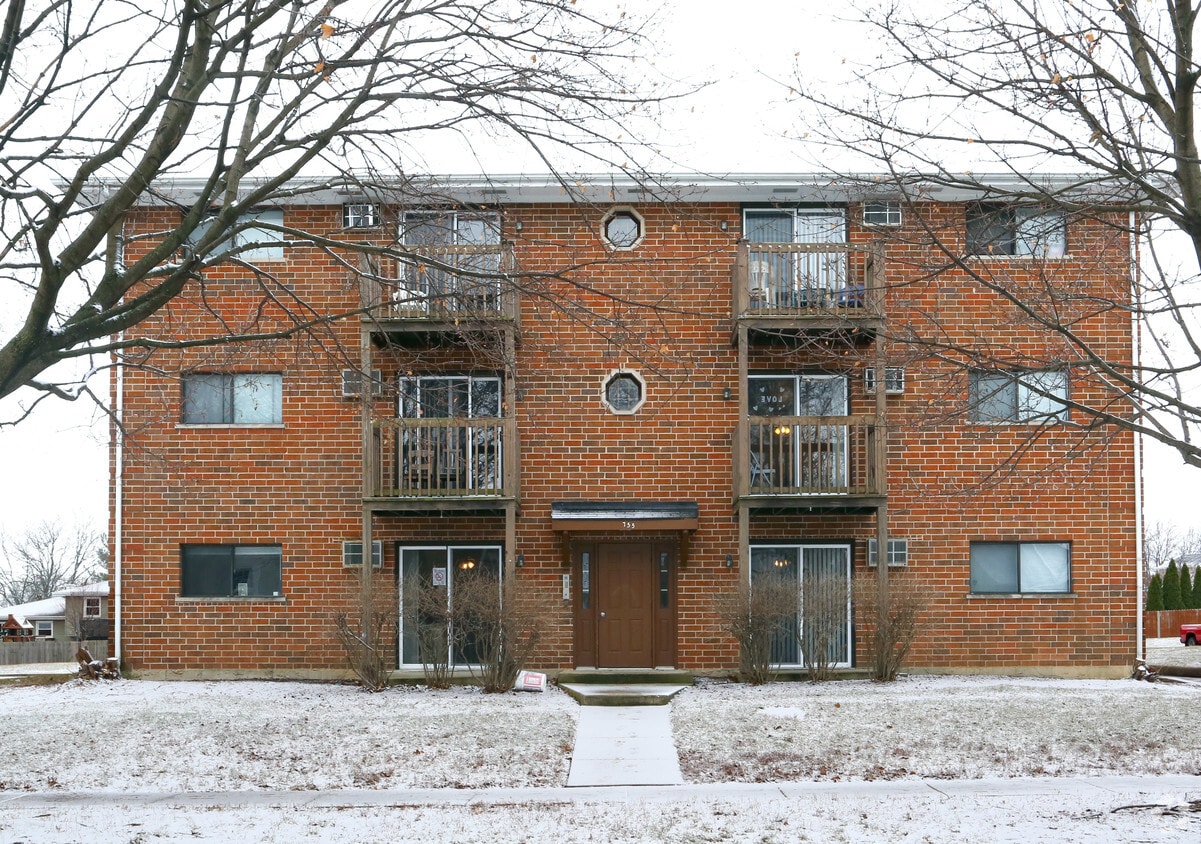 755 Lippert Ln, Glendale Heights, IL 60139 Apartments in Glendale