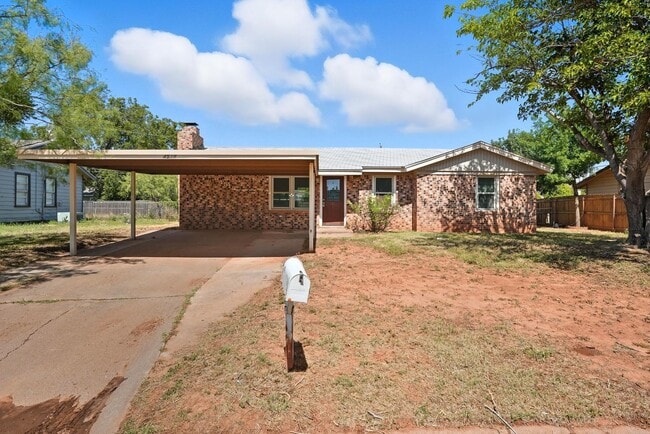 Building Photo - 4518 Edgemont Dr