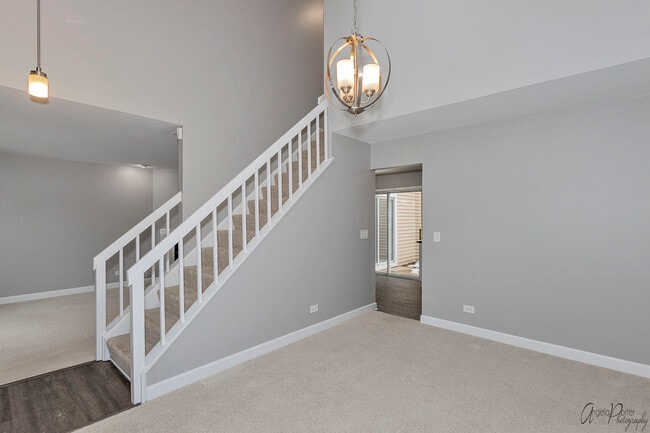 Building Photo - 511 Le Parc Cir