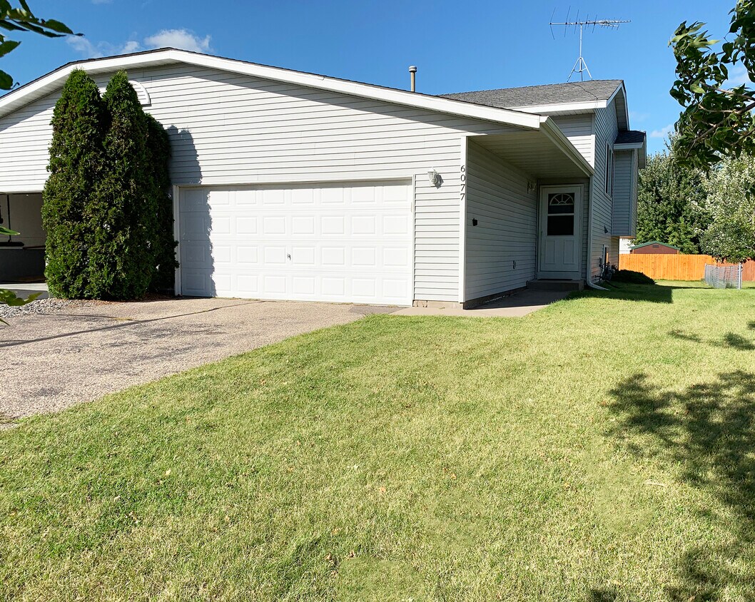 6077 Mill Run Rd, Monticello, MN 55362 Townhome Rentals in Monticello