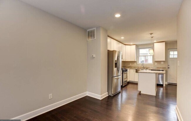 Foto del edificio - 307 S Newkirk St