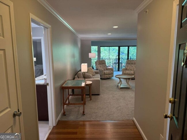 Building Photo - 27409 Plantation Dr NE