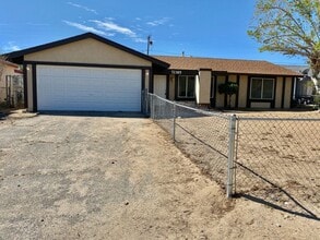 Building Photo - 72385 Sunnyvale Dr