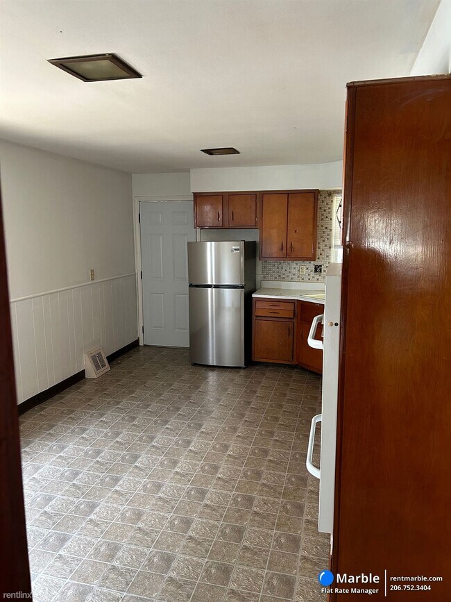 Foto del edificio - 2 br, 1 bath House - 4421 Henritze Ave