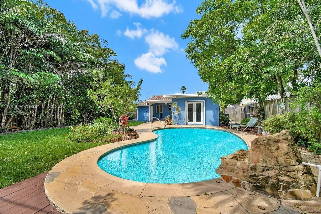 Foto principal - 1328 N Andrews Ave