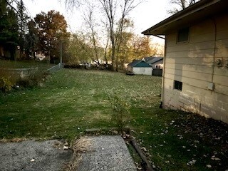 Primary Photo - 2665 Morton Ave