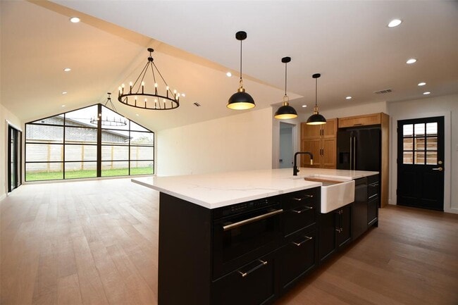 Foto del edificio - 2310 Willowby Dr